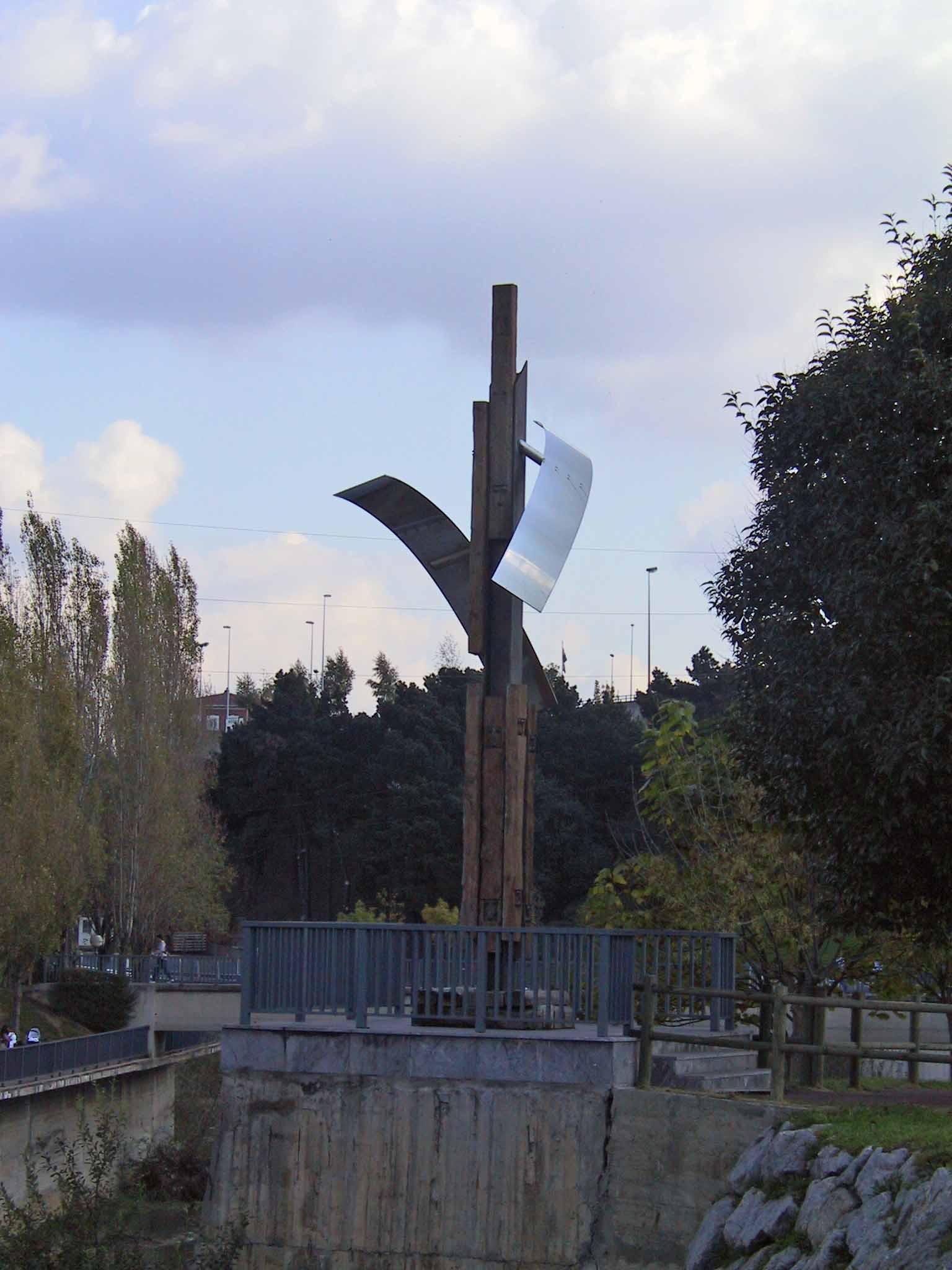 Escultura La Paloma