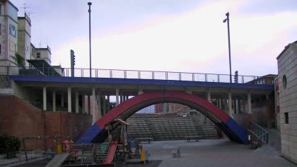 Viaducto sobre la trinchera del ferrocarril