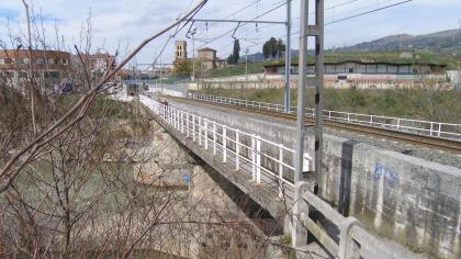 Antiguo y nuevo puente de Arizbarrena